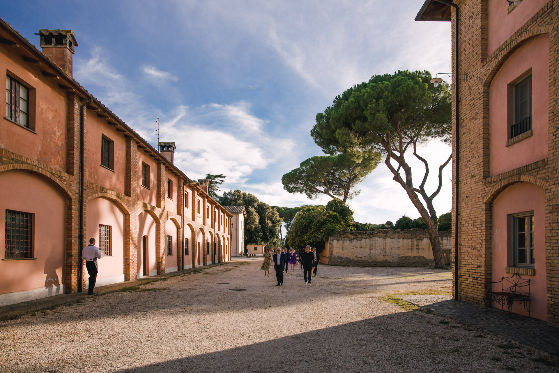 Yasmine&Stefano fotografo matrimonio destination wedding photographer videographer luxury italia como lake amalfi coast apulia rome roma sicily masseria potenti tuscany cerimonia ceremony milan villa emaldi