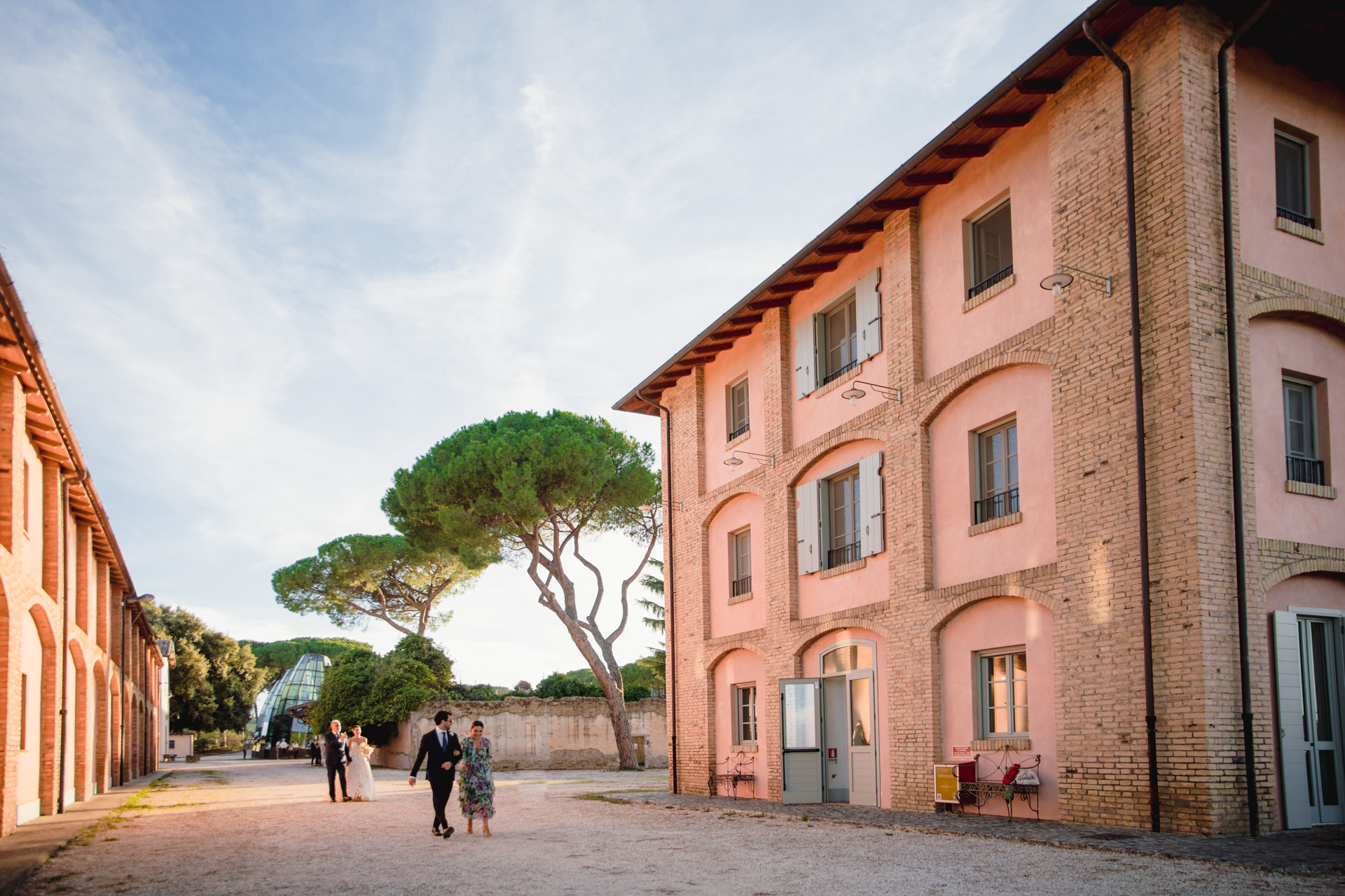 Yasmine&Stefano fotografo matrimonio destination wedding photographer videographer luxury italia como lake amalfi coast apulia rome roma sicily masseria potenti tuscany cerimonia ceremony milan villa emaldi