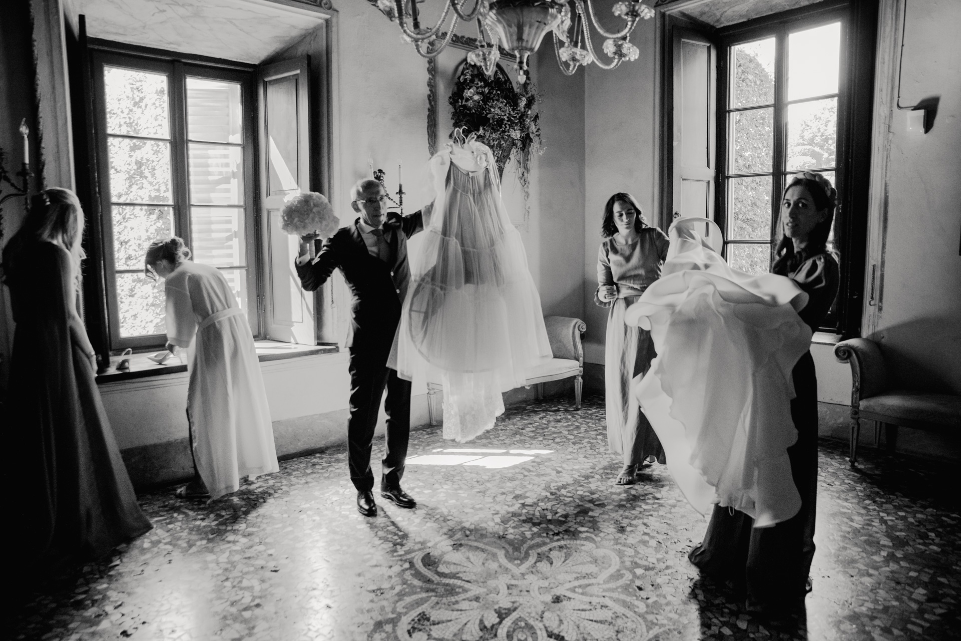 Silvia Tommaso fotografo matrimonio destination wedding photographer videographer luxury italia como lake amalfi coast apulia rome roma sicily masseria potenti tuscany cerimonia ceremony milan villa emaldi