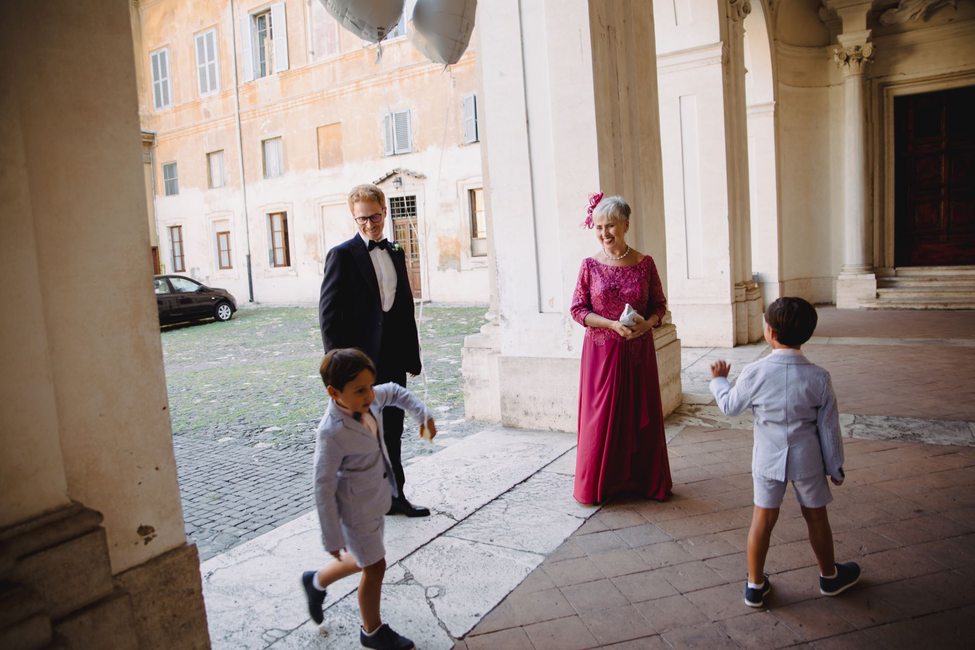 Giorgia&Alessio fotografo matrimonio destination wedding photographer videographer luxury italia como lake amalfi coast apulia rome roma sicily masseria potenti tuscany battesimo cerimonia ceremony bologna